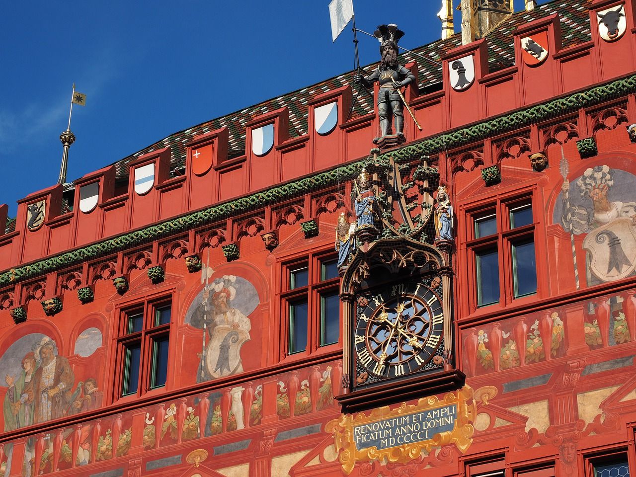 Basilea_-_Rathaus_facciata_OK.jpg