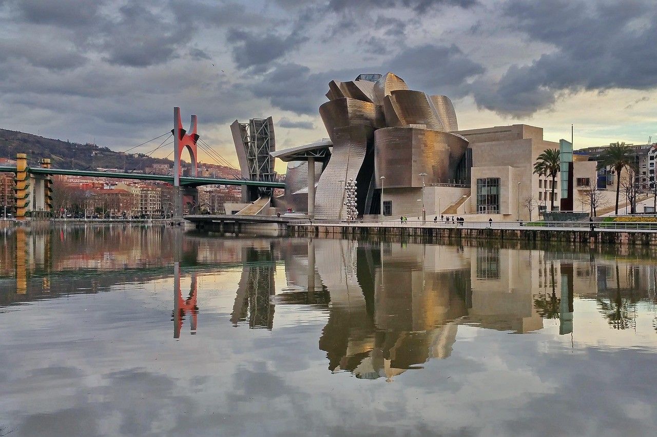 Bilbao_-_Guggenheim_3_OK.jpeg