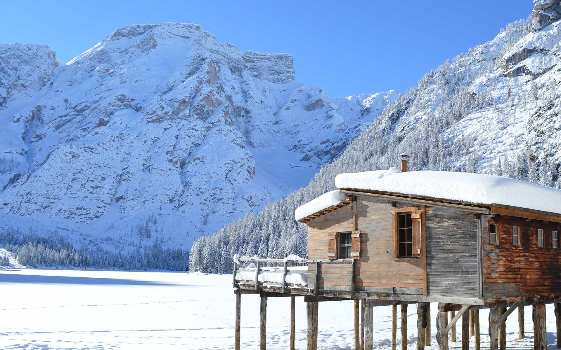 Lago_Braies_-_Inverno.jpg