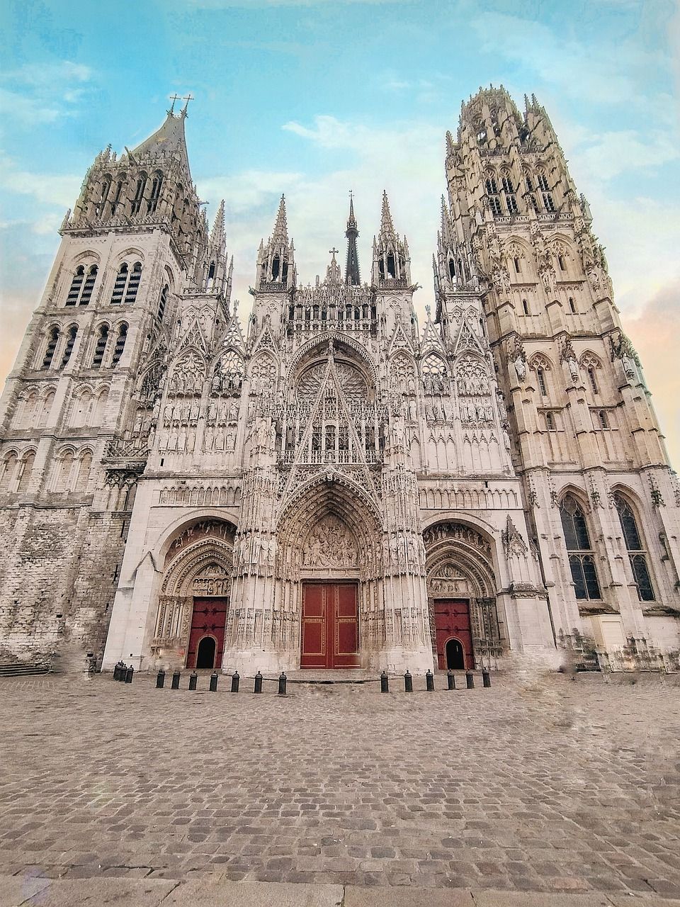 Rouen_Cattedrale_OK.jpg