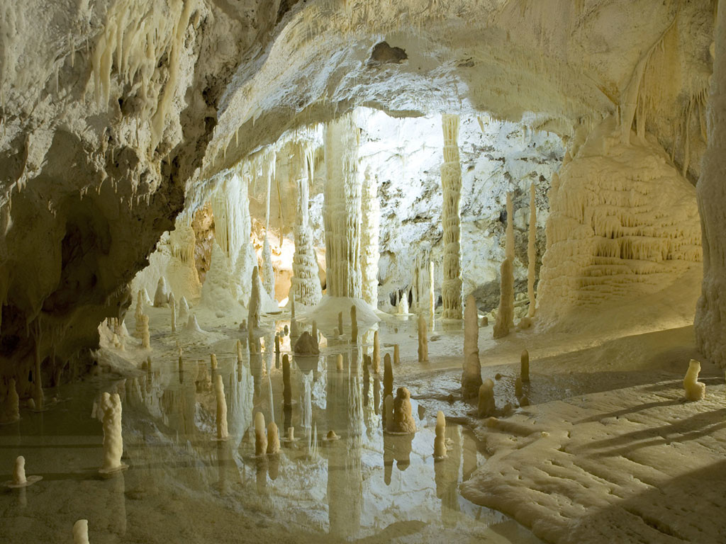 Grotte di Frasassi e Fabriano
